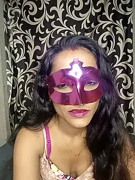 Snapshot of REVA_DARLING chatting on July 2026 06:44:02 AM REVA DARLING online show from July 2026 06:44:02 AM