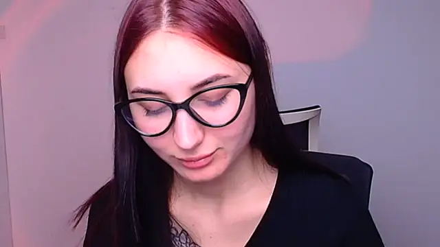 Jennifer Blum online show from February 2025 11:24:01 PM