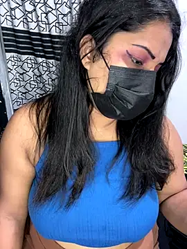 NOORA-GIRL online show from November 2025 10:23:02 PM