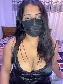 NOORA-GIRL online show from December 2025 01:45:01 AM