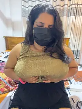 NOORA-GIRL online show from February 2026 11:49:01 PM