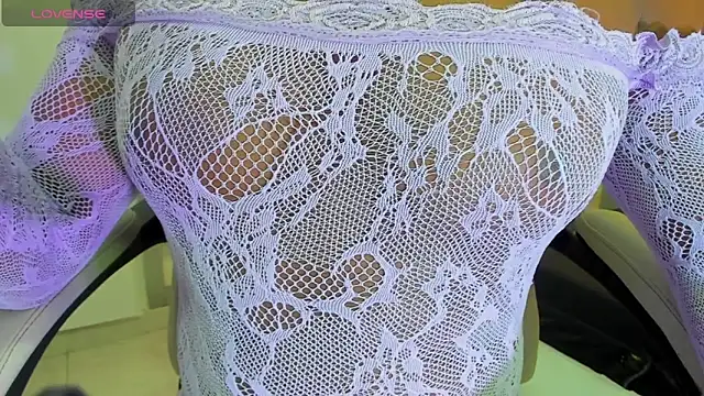 SofiaBrouw online show from September 2025 12:38:02 PM