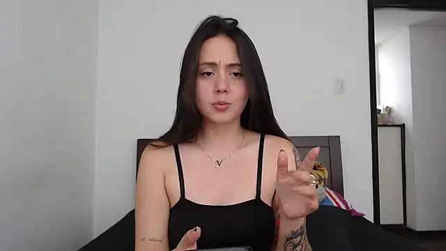 Snapshot of rebecca_collin chatting on March 2026 04:57:01 PM rebecca collin online show from March 2026 04:57:01 PM