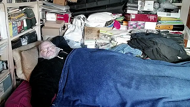 hadeszeuss2 online show from December 2024 03:15:01 PM