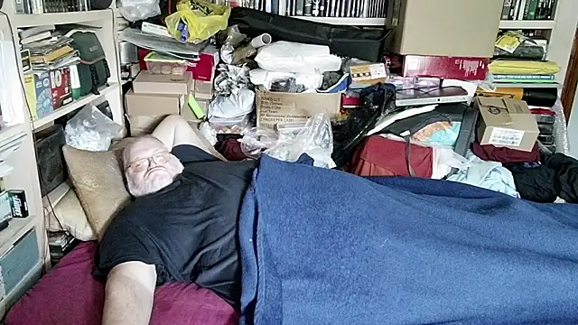 hadeszeuss2 online show from March 2025 02:44:02 PM