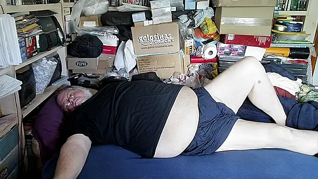 hadeszeuss2 online show from April 2026 01:48:02 PM