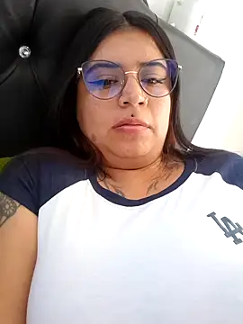 Devilsweet17 online show from February 2025 03:07:01 PM