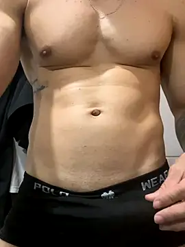 Lb20gostoso online show from October 2025 04:21:02 AM