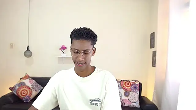 maiki18  online show from February 2025 01:54:02 PM