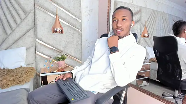 JamesParck online show from January 2025 12:15:02 PM