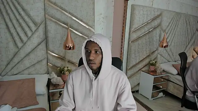 JamesParck online show from February 2025 12:17:01 PM