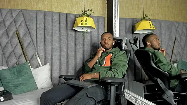 JamesParck online show from March 2026 10:05:01 PM