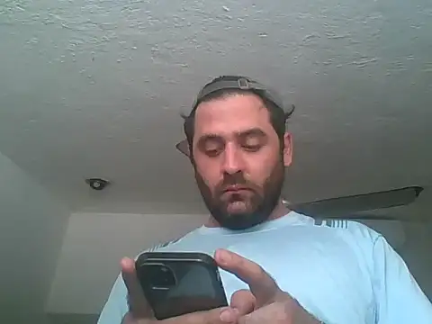 MrPatrick777 online show from October 2025 03:53:01 PM