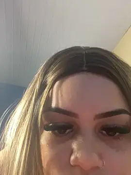 Snapshot of Lolacavalona chatting on December 2024 06:06:01 PM Lolacavalona online show from December 2024 06:06:01 PM