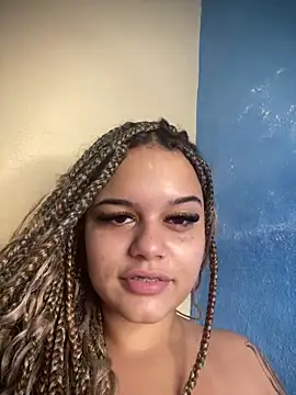 Lolacavalona online show from March 2025 02:45:01 PM