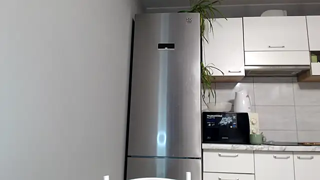 SierraSky  online show from January 2025 06:24:01 PM