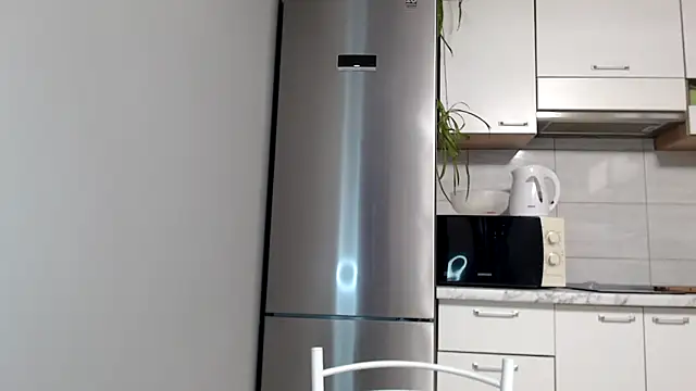 SierraSky  online show from February 2025 06:08:02 PM