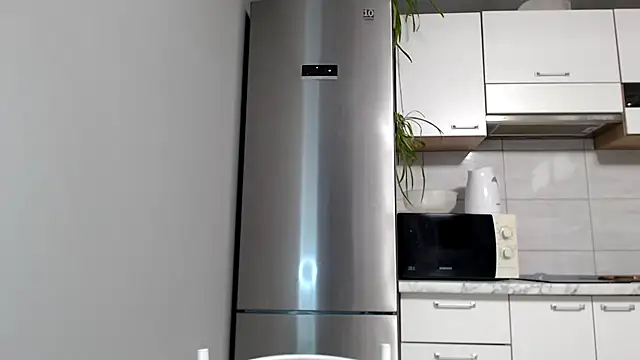 SierraSky  online show from February 2025 07:14:01 PM