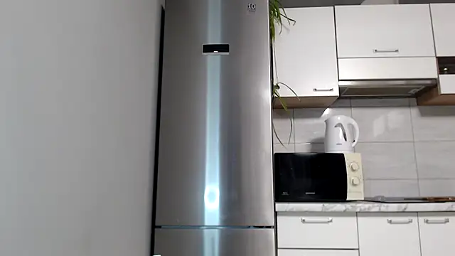 SierraSky  online show from September 2025 05:05:02 PM