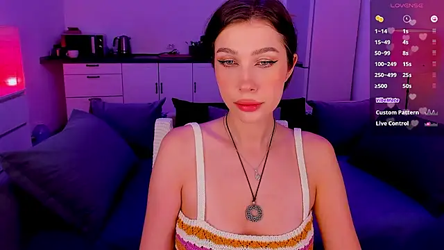 tenderdreams online show from November 2025 09:57:02 PM