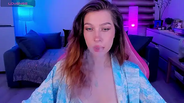 tenderdreams online show from December 2025 09:13:02 PM