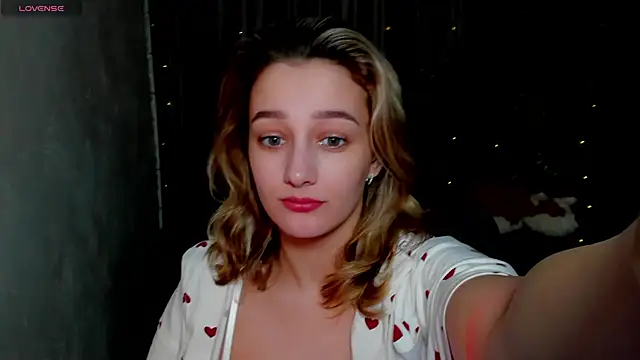 Snapshot of Sinty_Noria chatting on February 2025 04:33:01 AM Sinty Noria online show from February 2025 04:33:01 AM