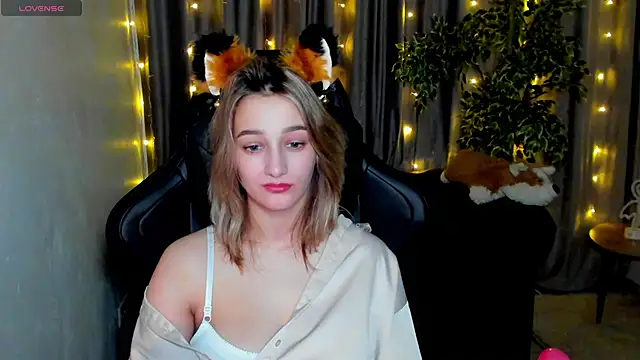 Snapshot of Sinty_Noria chatting on February 2025 04:11:01 AM Sinty Noria online show from February 2025 04:11:01 AM