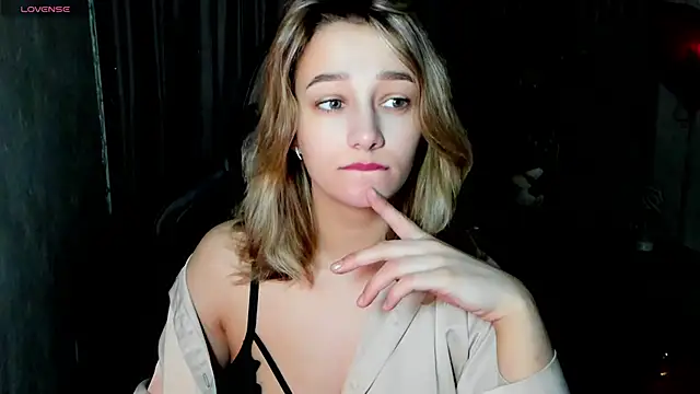 Snapshot of Sinty_Noria chatting on February 2025 01:08:01 AM Sinty Noria online show from February 2025 01:08:01 AM