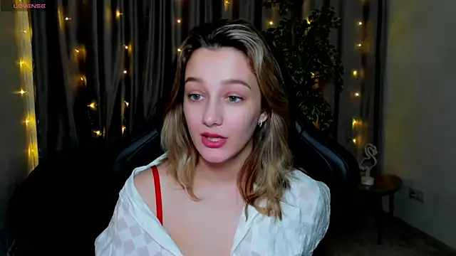 Snapshot of Sinty_Noria chatting on February 2025 04:14:02 AM Sinty Noria online show from February 2025 04:14:02 AM