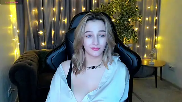Snapshot of Sinty_Noria chatting on February 2025 04:10:02 AM Sinty Noria online show from February 2025 04:10:02 AM
