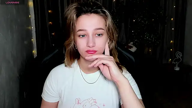 Snapshot of Sinty_Noria chatting on March 2025 01:09:01 AM Sinty Noria online show from March 2025 01:09:01 AM