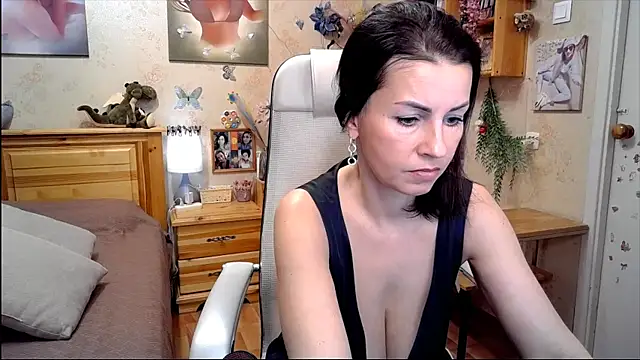 Kendra Mom online show from February 2026 09:25:02 AM