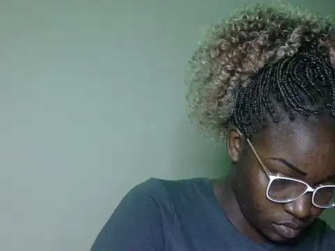 Sexy racy rebel  online show from November 2025 09:03:02 PM