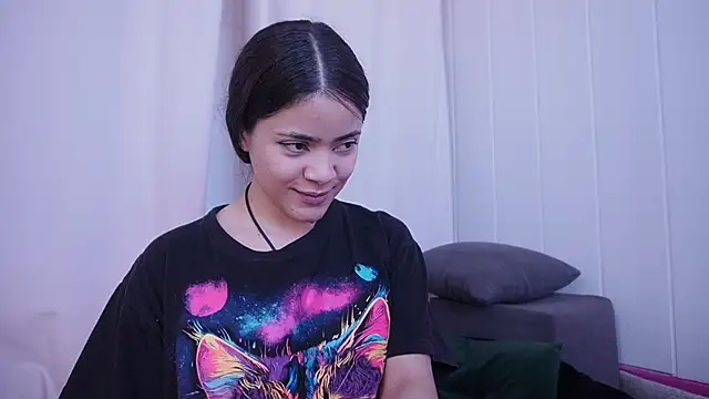 Snapshot of Feetgirl01 chatting on December 2024 12:49:01 PM Feetgirl01 online show from December 2024 12:49:01 PM