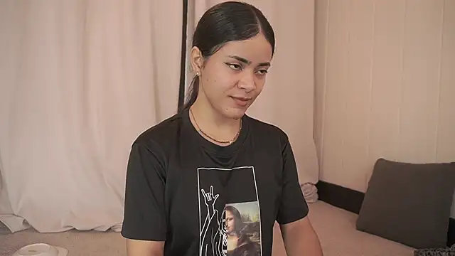 Snapshot of Feetgirl01 chatting on October 2025 10:07:01 AM Feetgirl01 online show from October 2025 10:07:01 AM