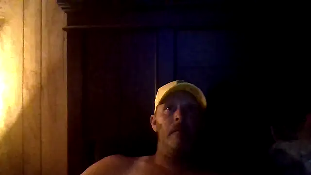 Snapshot of big-fun1981 chatting on July 2026 02:31:01 AM big-fun1981 online show from July 2026 02:31:01 AM