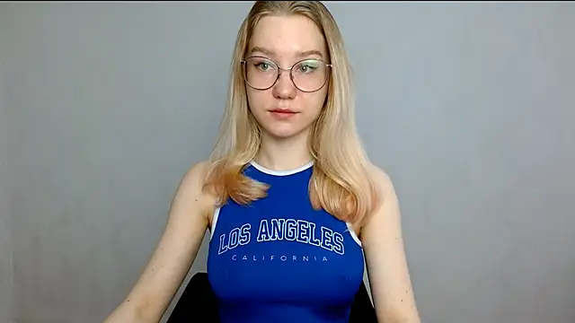 Snapshot of cindi_hot chatting on February 2025 08:39:01 AM cindi hot online show from February 2025 08:39:01 AM