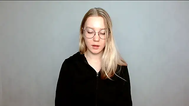 cindi hot online show from March 2025 11:33:01 AM