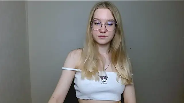 cindi hot online show from January 2026 02:21:01 PM