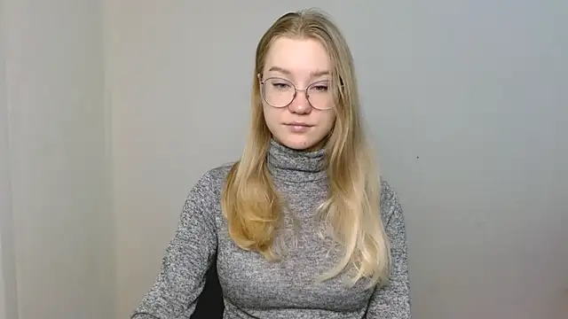 cindi hot online show from April 2026 09:25:02 AM