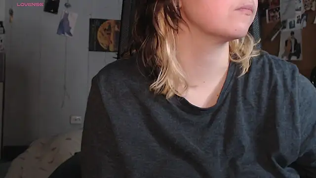 Saya sweet online show from March 2026 10:03:01 PM