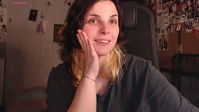 Snapshot of Saya_sweet chatting on May 2026 10:37:01 PM Saya sweet online show from May 2026 10:37:01 PM