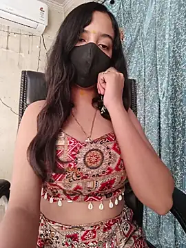 Snapshot of Parinaaz18 chatting on May 2026 01:23:02 AM Parinaaz18 online show from May 2026 01:23:02 AM