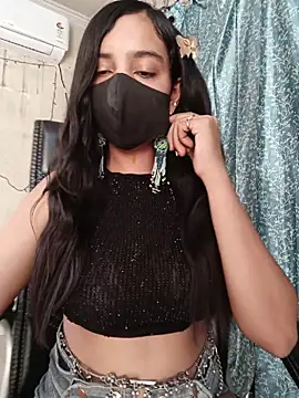 Snapshot of Parinaaz18 chatting on May 2026 01:02:02 AM Parinaaz18 online show from May 2026 01:02:02 AM