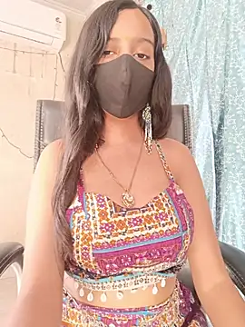 Snapshot of Parinaaz18 chatting on May 2026 01:56:01 AM Parinaaz18 online show from May 2026 01:56:01 AM