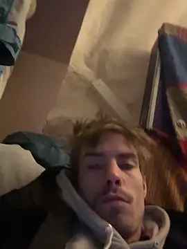 Snapshot of KidoXVII chatting on November 2025 04:41:02 PM KidoXVII online show from November 2025 04:41:02 PM