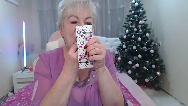 KayleSmoll online show from January 2026 07:37:02 PM