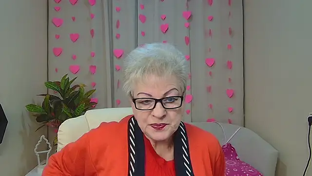 KayleSmoll online show from February 2026 08:01:01 PM