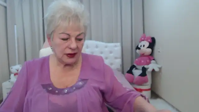 KayleSmoll online show from February 2026 07:37:02 PM