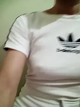 Snapshot of YunLem chatting on February 2025 08:41:01 AM YunLem online show from February 2025 08:41:01 AM